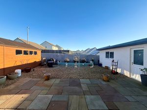 Photo 23- click for photo gallery